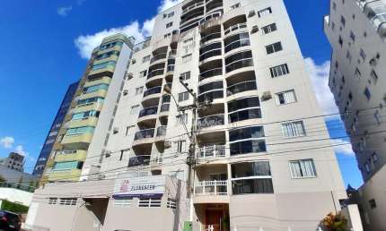 Apartamento com 3 quartos para alugar no Centro I, Brusque 