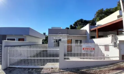 Casa com 3 quartos para alugar no Dom Joaquim, Brusque 