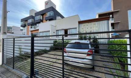 Casa com 2 quartos para alugar no Limeira Baixa, Brusque 