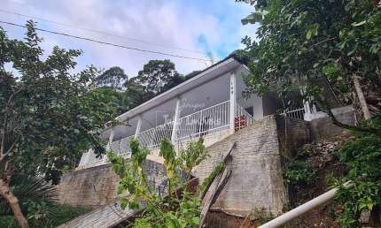 Casa com 3 quartos para alugar no São Pedro, Brusque 