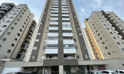 Apartamento com 3 quartos para alugar no Centro I, Brusque 