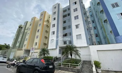 Apartamento com 3 quartos para alugar no Centro I, Brusque 
