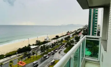 Vendo apartamento 2 quartos vista frontal mar na Praia da Barra da Tijuca