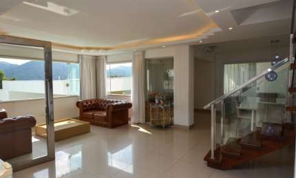 Casa 05 quartos, 1000m² Taquara Condomínio  Passaredo