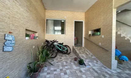 Aluga-se excelente casa mobiliada em itapuã – 400m da praia