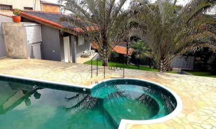 OPORTUNIDADE - Casa com Piscina à Venda - 130 m² - 2 Suítes - Bairro Altos de Caucaia (Caucaia do A