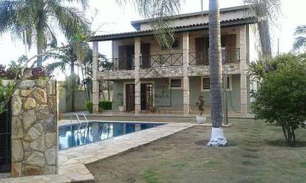 Linda Casa à Venda - 400m² - 4 suítes - Bom Jesus dos Perdões/SP