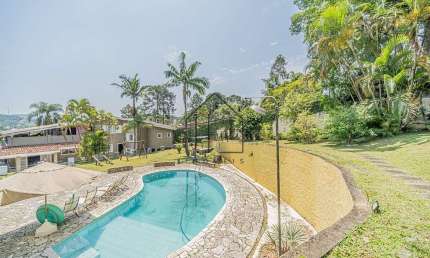 Casa com 5 dormitórios á venda, 750m² por R$ 2.900.000 - Condomínio Dom Henrique III -  Parque Dom