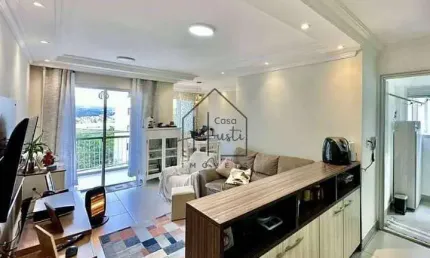 Apartamento de 2 dormitórios, sendo 1 suíte, pra venda e locação, no Condomínio Bosque Clube, em Co