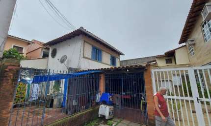 Casa para Venda em Cabo Frio, Jardim Flamboyant, 2 dormitórios, 2 banheiros, 1 vaga