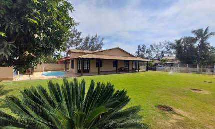 Casa para Venda em Cabo Frio, Long Beach (Tamoios), 4 dormitórios, 2 suítes, 4 banheiros, 2 vagas