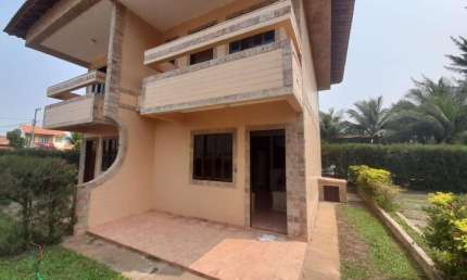 Casa para Venda em Cabo Frio, Verão Vermelho (Tamoios), 2 dormitórios, 2 banheiros, 5 vagas