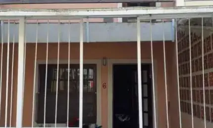 Casa para Venda em Cabo Frio, Verão Vermelho (Tamoios), 2 dormitórios, 1 suíte, 2 banheiros, 1 vaga
