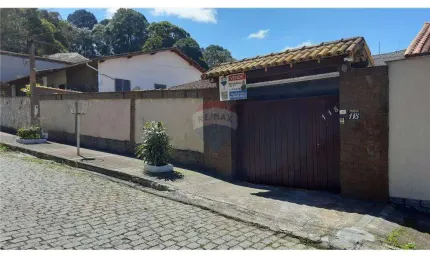 LINDA CASA NO BAIRRO PANORAMA COM 6 QUARTOS E ÁREA DE LAZER COMPLETA