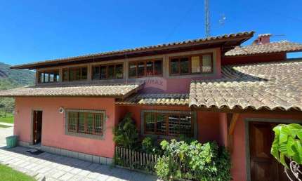 Sua Casa dos Sonhos à venda no bairro Parque do Imbuí em Teresópolis