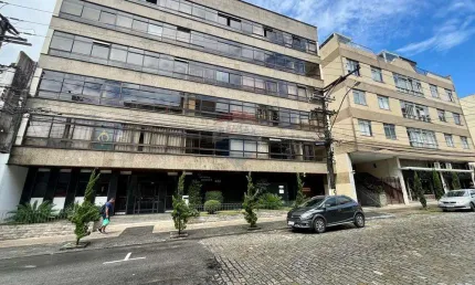 Apartamento de 2 quartos (1 suíte) - 123m2 - Alto - Teresópolis/RJ