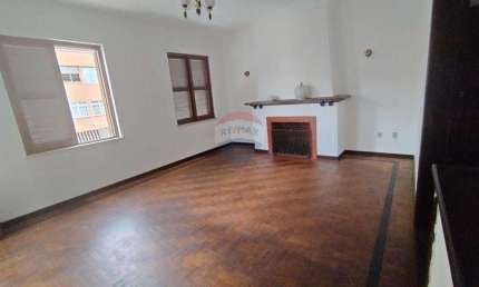 Apartamento com 2 quartos para alugar na Avenida José Joaquim de Araújo Regadas, 100/103, Várzea, Teresópolis