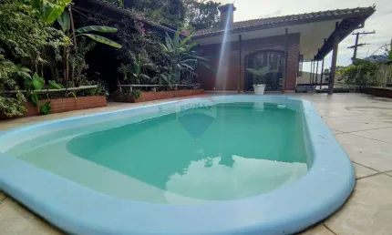'Casa dos Sonhos em Teresópolis: 3 Quartos &amp; Piscina'