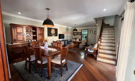 Casa triplex em um dos bairros mais procurados de teresópolis!