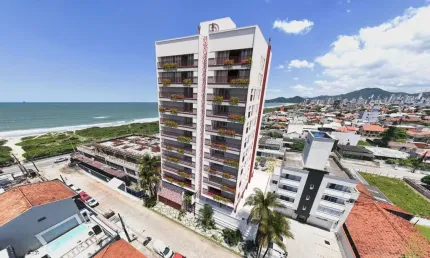 Apartamento com 2  Dormitórios à 60mts do mar, no Centro de Navegantes/SC