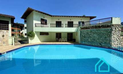 Apartamento  à venda com 2 dormitórios na Praia do Lázaro Ubatuba SP