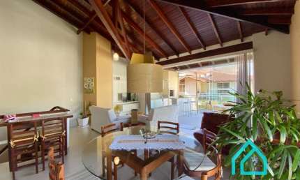Cobertura duplex a venda na Praia Grande com vista para o mar - Ubatuba SP