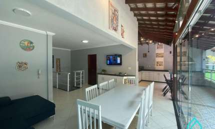 Espetacular Cobertura Duplex à Venda na Praia Grande - Vista Deslumbrante e Luxo Moderno