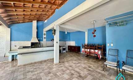 Linda casa a venda com 4 dormitórios na Praia do Pereque Açu Ubatuba SP