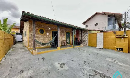 Oportunidade casa a venda com 3 dormitórios na Praia do Itaguá Ubatuba SP