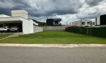 Terreno em condomínio à venda em taubaté, cyrella, 380m²