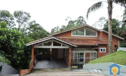 Casa com 4 dorms à Venda, por R$ 1.150.000,00 - Parque das Artes - Embu das Artes/SP