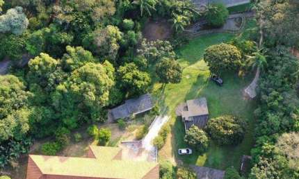 Chácara com 3 Suítes à Venda, at. 3.741 m² R$ 2.400.000 - Paisagem Renoir - Cotia/SP