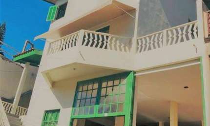 Casa com 3 dorms à Venda por R$ 1.400.000 - Chácara Pavoeiro - Cotia/SP