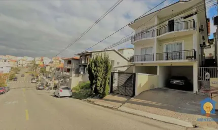 Casa com 3 dorms à Venda, por R$ 569.000 - Jardim Rio das Pedras - Cotia/SP