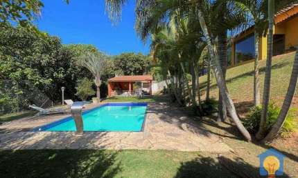 Casa com 4 dorms à Venda, a.c 350 m² por R$ 3.100.000 - Chácara Santa Lúcia - Carapicuíba/SP