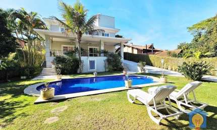 Casa com 4 dorms à Venda, 1.653 m² por R$ 3.600.000 - Jardim Santa Paula - Cotia/SP