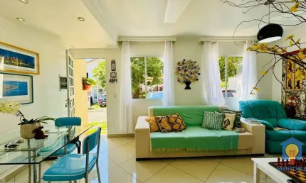 Casa com 3 dorms à Venda  por R$ 579.000 - Jardim dos Ipês - Granja Viana Cotia/SP