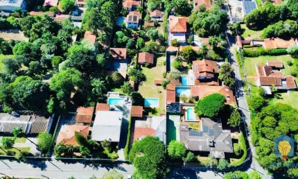 Casa com 3 dorms à Venda, 1600 m² por R$ 1.600.000 - Vila Santo Antônio - Miolo da Granja Cotia/SP