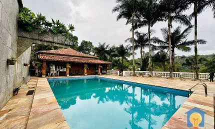 Chácara com 5 dorms para Alugar, 1400 m² por R$ 8.400/mês - Jardim Itatiaia - Centro, Embu das Artes/SP