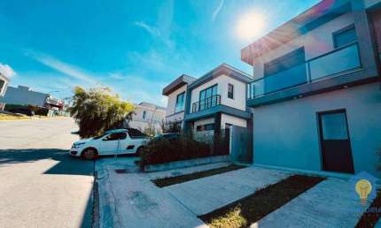 Casa com 3 dormitórios à venda, 123 m² por R$ 1.060.000,00 - Granja Viana - Cotia/SP