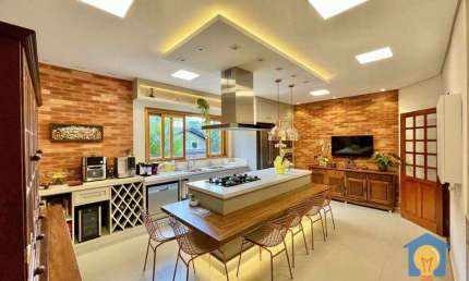 Casa com 3 quartos à venda, 1.439 m² por R$ 2.500.000 - Chácara dos Lagos - Granja Viana, Carapicuíba/SP