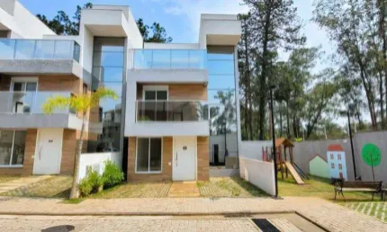 Condomínio localizado na Av. São Camilo, miolo da Granja.