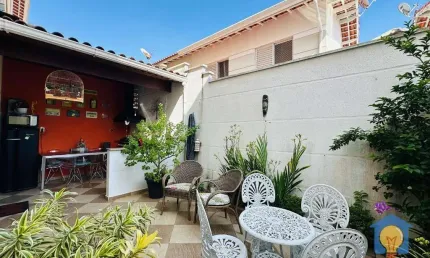 Casa com 3 quartos à venda, 145 m² por R$ 790.000 - Granja Viana - Cotia/SP