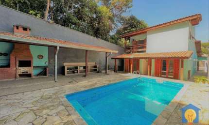 Casa com 4 suítes para Alugar, 400 m² por R$ 7.000/mês - Granja Viana - Cotia/SP