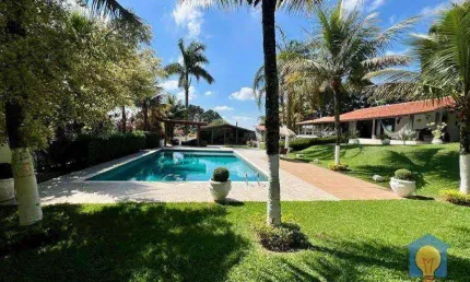 Casa com 6 dormitórios à venda, 619 m² por R$ 2.800.000 - Chácara das Paineiras - Carapicuíba/SP