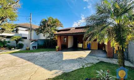 Casa com 3 dormitórios para alugar, 166 m² por R$ 6.000,00/mês - Jardim das Flores - Cotia/SP
