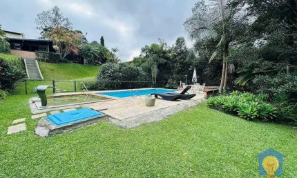 Casa térrea à venda porteira fechada no condomínio jardim algarve
