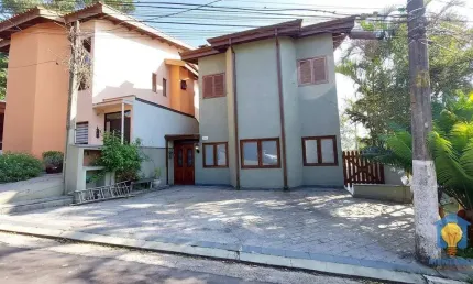 Casa com 3 dormitórios à venda, 342 m² por r$ 1.350.000,00 - granja viana - cotia/sp