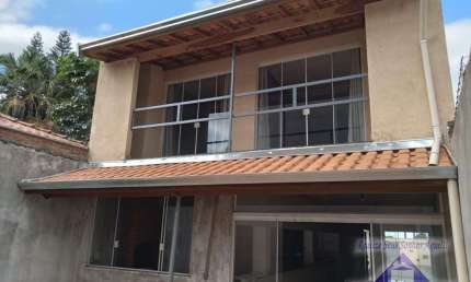Sobrado para Venda em Piracicaba, DOIS CÓRREGOS, 3 dormitórios, 1 suíte, 4 banheiros