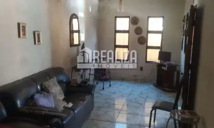 Casa com 2 quartos à venda no Lourdes, Uberaba , 110 m2 por R$ 255.000